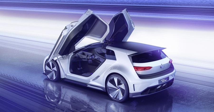  Volkswagen Golf GTE Sport Concept 2015 года  (фото 6 из 17)
